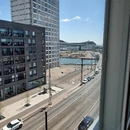 In Seaside 83m2 With Sauna Boat To Estonia 450 M From Huoneisto